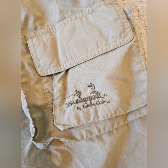 Cabelas Men's Size Medium Guidewear Cargo Style Shorts ☆No Zip Off Pant Legs☆ - Picture 2 of 9